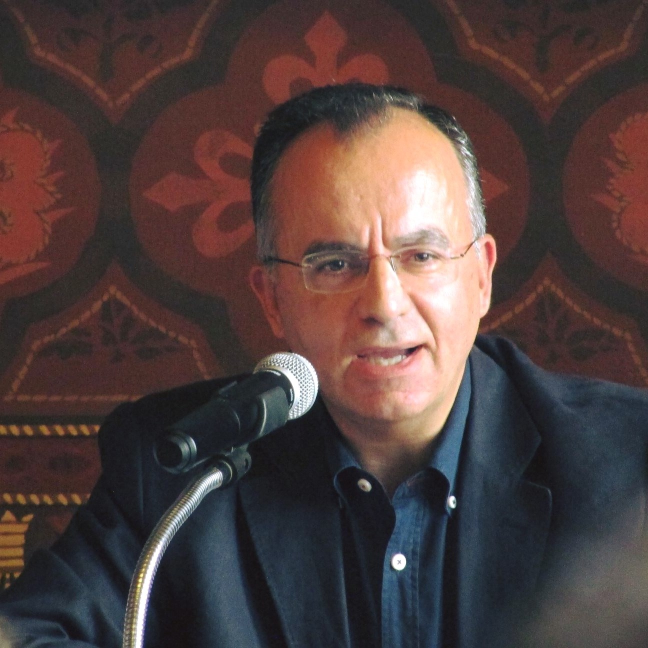 Conferência “Elogio do livro e da leitura”